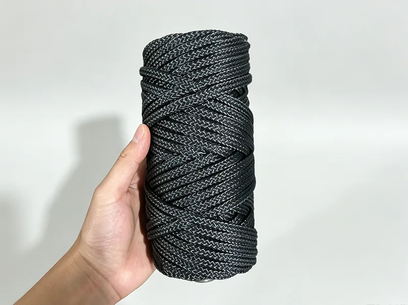 नायलन डोरी